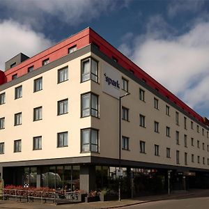 Sadie Best Western Hotel at Luton
